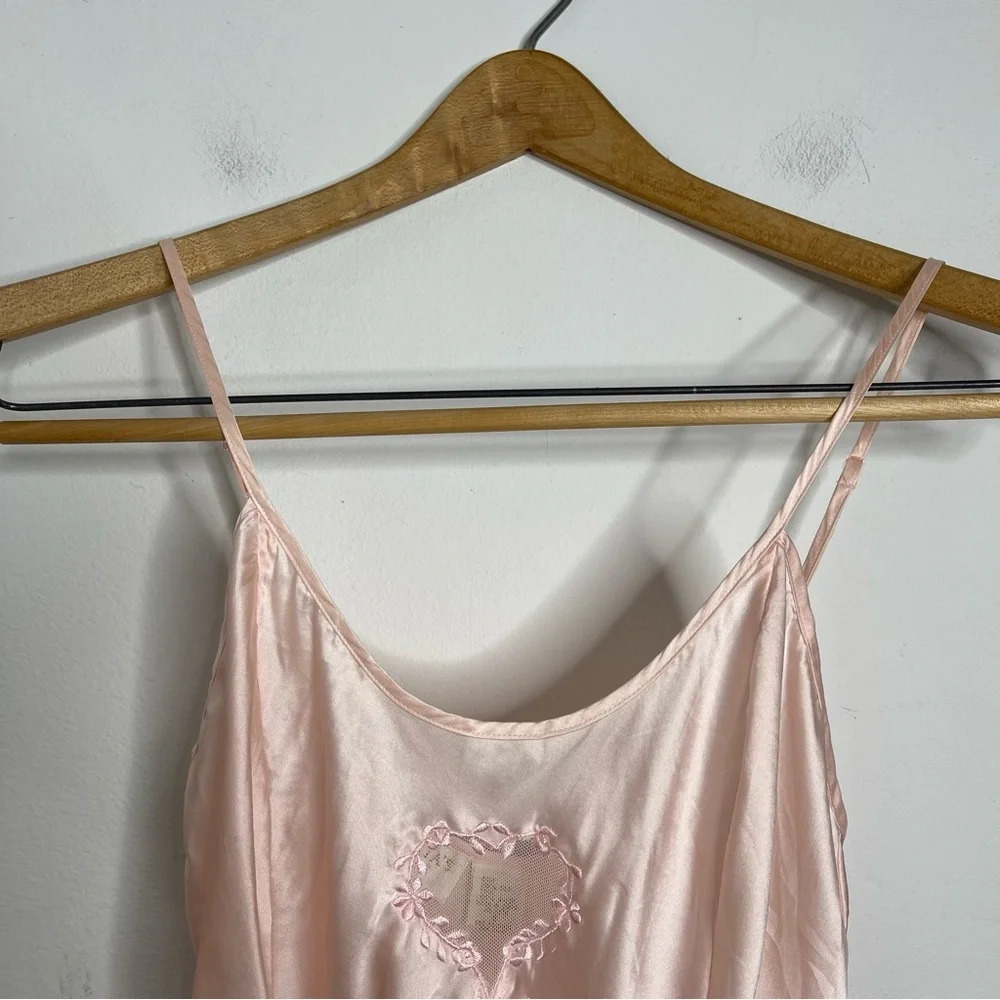VINTAGE Victoria's Secret Gold Label Silk Heart Embroidered Ruffle Teddy Size S - Picture 6 of 15